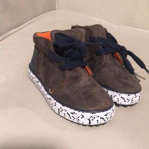 Toddler High top booties NWOT